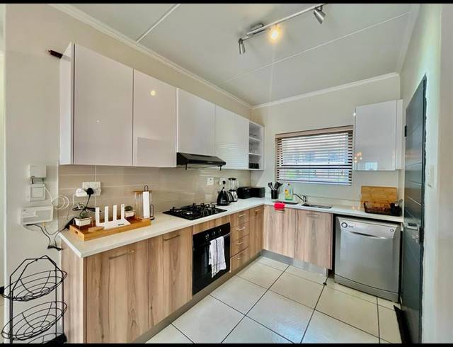 2 BEDROOM PROPERTY TO RENT IN FOURWAYS